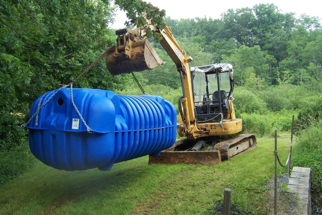 Plastic septic tanks